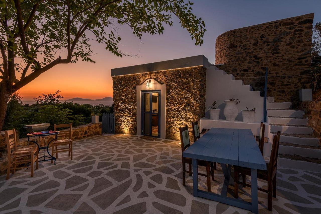 The Aegean Blue Country House Old Milos Lagoudi Zia Bagian luar foto
