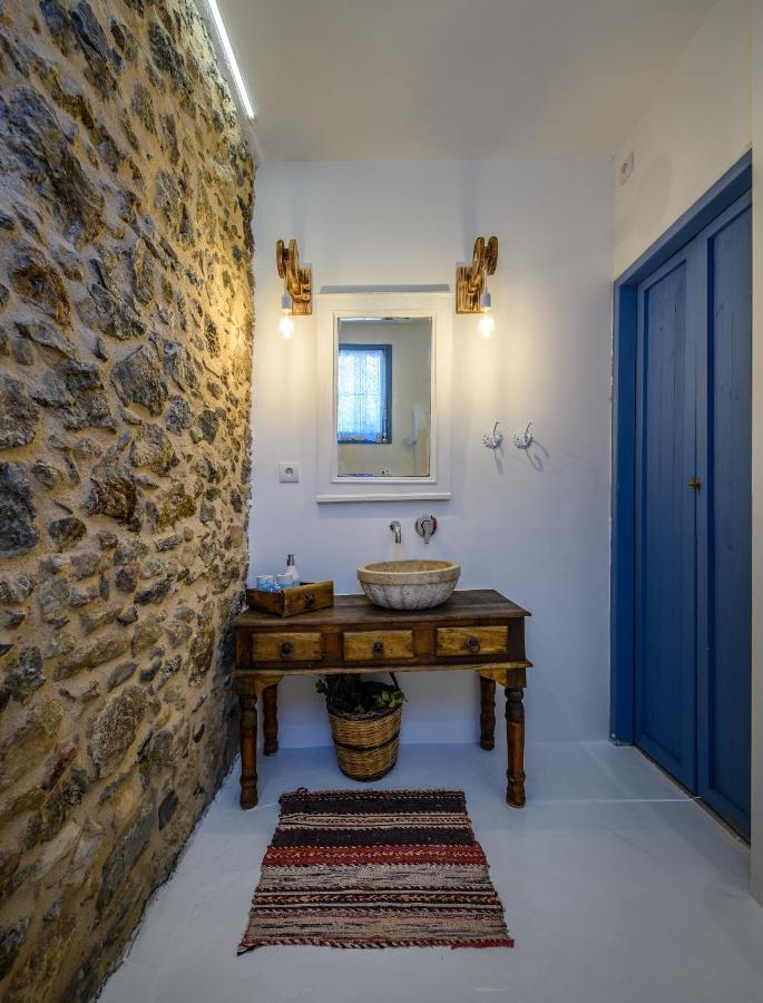 The Aegean Blue Country House Old Milos Lagoudi Zia Bagian luar foto