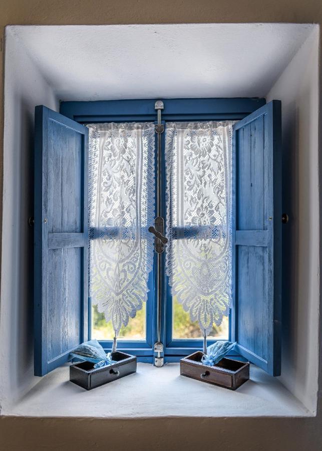 The Aegean Blue Country House Old Milos Lagoudi Zia Bagian luar foto
